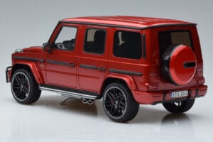 Mercedes AMG G63 W464 Asia Edition Rosso GT Spirit 1:18 CLDC010 Resina — immagine 5 di 6
