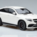 Mercedes AMG GLE 63S C292 Coupe Bianco GT Spirit 1:18 - image 4 of 6