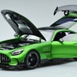 Mercedes AMG GT C190 Black Series Verde Hell Magno Edizione Limitata Norev 1:18 183903 Pressofusione - image 2 of 7