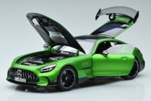 Mercedes AMG GT C190 Black Series Verde Hell Magno Edizione Limitata Norev 1:18 183903 Pressofusione — immagine 2 di 7