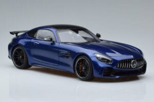 Mercedes AMG GT R C190 Blu Brillante AUTOart 1:18 76334 Pressofusione — immagine 5 di 7