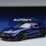 Mercedes AMG GT R C190 Blu Brillante AUTOart 1:18 76334 Pressofusione - image 7 of 7