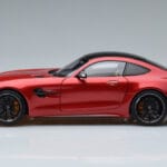 Mercedes AMG GT R C190 Rosso Cardinale AUTOart 1:18 76331 Pressofusione - image 4 of 7
