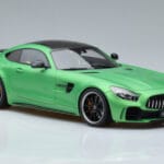 Mercedes AMG GT R Verde GT Spirit 1:18 GT179 Resina - image 4 of 6