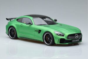 Mercedes AMG GT R Verde GT Spirit 1:18 GT179 Resina — immagine 4 di 6