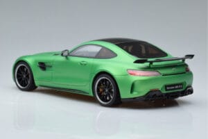 Mercedes AMG GT R Verde GT Spirit 1:18 GT179 Resina — immagine 5 di 6
