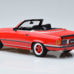 Mercedes AMG SL500 R107 Rosso Otto 1:18 - image 5 of 6