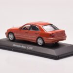 Mercedes C-Class W202 C220 Arancione Metallizzato Dealer Edition Minichamps 1:43 - image 3 of 4