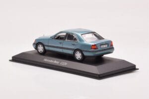 Mercedes C-Class W202 C220 Petrol Metallizzato Minichamps 1:43 B66005705 Pressofusione — immagine 2 di 3