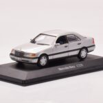 Mercedes C-Class W202 C220 Argento Minichamps 1:43 - image 2 of 4