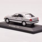 Mercedes C-Class W202 C220 Argento Minichamps 1:43 - image 3 of 4