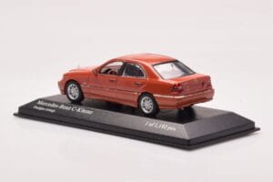 Mercedes C-Class W202 C240 Arancione Metallizzato Minichamps 1:43 430037000 Pressofusione — immagine 3 di 4