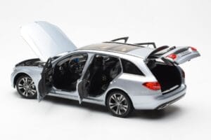 Mercedes C-Class W205 T-Model Argento Asia Exclusive Norev 1:18 183865 Pressofusione — immagine 5 di 8