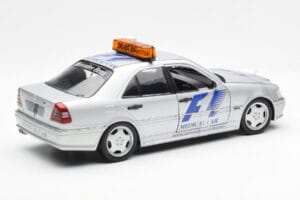 Mercedes C-Class W202 AMG Medical Car F1 1997 UT Models 1:18 26106 Pressofusione — immagine 2 di 6