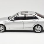 Mercedes C-Class W204 Avantgarde Argento AUTOart 1:18 B66962368 - image 4 of 8