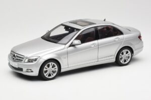 Mercedes C-Class W204 Avantgarde Argento AUTOart 1:18 B66962368