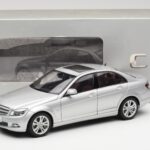 Mercedes C-Class W204 Avantgarde Argento AUTOart 1:18 B66962368 - image 8 of 8