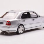 Mercedes C36 AMG W202 Argento Otto 1:18 - image 2 of 6