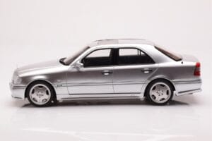 Mercedes C36 AMG W202 Argento Otto 1:18 OT443 Resina — immagine 3 di 6