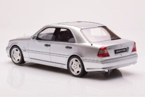 Mercedes C36 AMG W202 Argento Otto 1:18 OT443 Resina — immagine 5 di 6