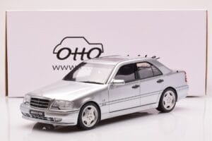 Mercedes C36 AMG W202 Argento Otto 1:18 OT443 Resina — immagine 6 di 6