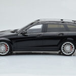 Mercedes C63 AMG S204 T-Model Nero GT Spirit 1:18 - image 3 of 6