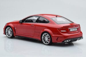 Mercedes C63 AMG W204 Black Series Rosso GT Spirit 1:18 GT065 Resina — immagine 5 di 6