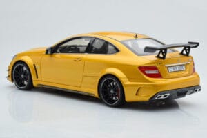 Mercedes C63 AMG W204 Black Series Oro GT Spirit 1:18 GT034 Resina — immagine 5 di 6