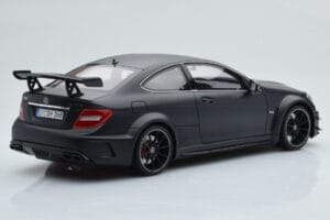 Mercedes C63 AMG W204 Black Series Nero Opaco GT Spirit 1:18 GT843 Resina — immagine 2 di 6