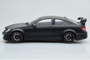 Mercedes C63 AMG W204 Black Series Nero Opaco GT Spirit 1:18 GT843 Resina — immagine 3 di 6