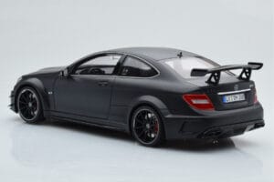 Mercedes C63 AMG W204 Black Series Nero Opaco GT Spirit 1:18 GT843 Resina — immagine 5 di 6