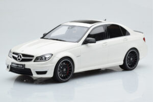 Mercedes C63 AMG W204 Bianco GT Spirit 1:18