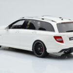 Mercedes C63 AMG S204 T-Model Bianco GT Spirit 1:18 - image 5 of 8