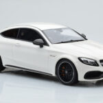 Mercedes C63S AMG C205 Coupe Bianco GT Spirit 1:18 - image 4 of 6