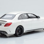 Mercedes C63S AMG W205 Bianco GT Spirit 1:18 - image 2 of 6