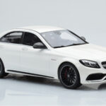 Mercedes C63S AMG W205 Bianco GT Spirit 1:18 - image 4 of 6