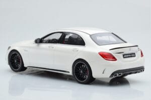 Mercedes C63S AMG W205 Bianco GT Spirit 1:18 B66960370 Resina — immagine 5 di 6