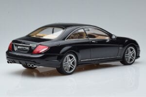 Mercedes CL63 AMG C216 Nero AUTOart 1:18 76169 Pressofusione — immagine 2 di 6