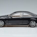 Mercedes CL63 AMG C216 Nero AUTOart 1:18 76169 Pressofusione - image 3 of 6