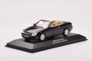 Mercedes CLK A209 Cabriolet Obsidian Nero Metallizzato Minichamps 1:43 B66961966 Pressofusione — immagine 2 di 4