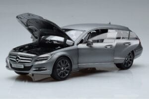 Mercedes CLS Shooting Brake X218 Alanite Grigio Norev 1:18 B66960117 Pressofusione — immagine 2 di 7