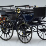 Mercedes Daimler Motorkutsche Blu Scuro Norev 1:18 - image 4 of 6