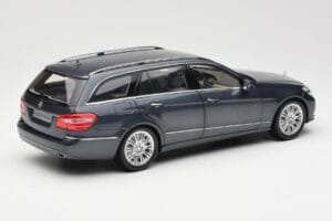 Mercedes E-Class S212 T-Model Tenorit Grigio Metallizzato Minichamps 1:18 B66962447 Pressofusione — immagine 3 di 8