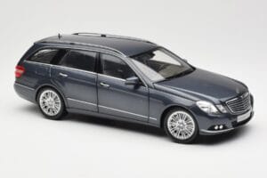 Mercedes E-Class S212 T-Model Tenorit Grigio Metallizzato Minichamps 1:18 B66962447 Pressofusione — immagine 6 di 8