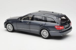 Mercedes E-Class S212 T-Model Tenorit Grigio Metallizzato Minichamps 1:18 B66962447 Pressofusione — immagine 7 di 8