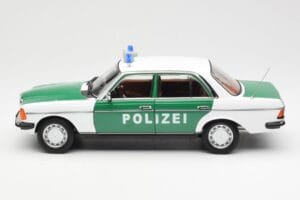 Mercedes E-Class W123 Polizei Norev 1:18 B66040676 Pressofusione — immagine 4 di 8