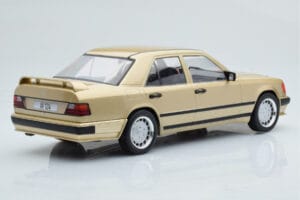 Mercedes E-Class W124 Tuning Beige MCG 1:18 MCG18342 Pressofusione — immagine 2 di 6