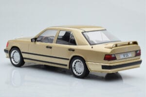 Mercedes E-Class W124 Tuning Beige MCG 1:18 MCG18342 Pressofusione — immagine 5 di 6