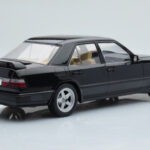 Mercedes E-Class W124 Tuning Nero MCG 1:18 - image 2 of 6