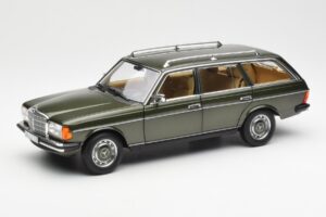 Mercedes 230T W123 T-Model Verde Metallizzato Norev 1:18 183730